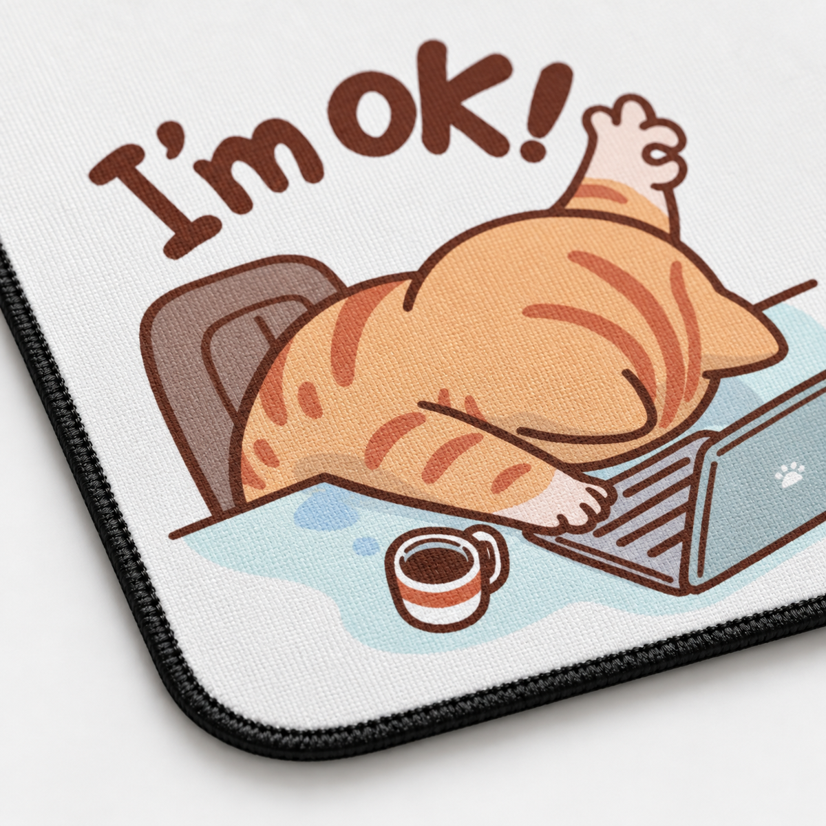 Cozy Working Cat Aesthetic Mouse Pad - close-up print and edge view